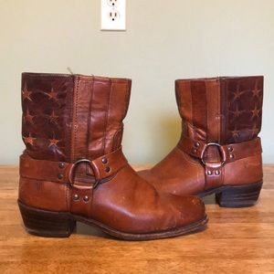 Fyre flag boots